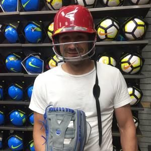 Meet your Posher, Russell